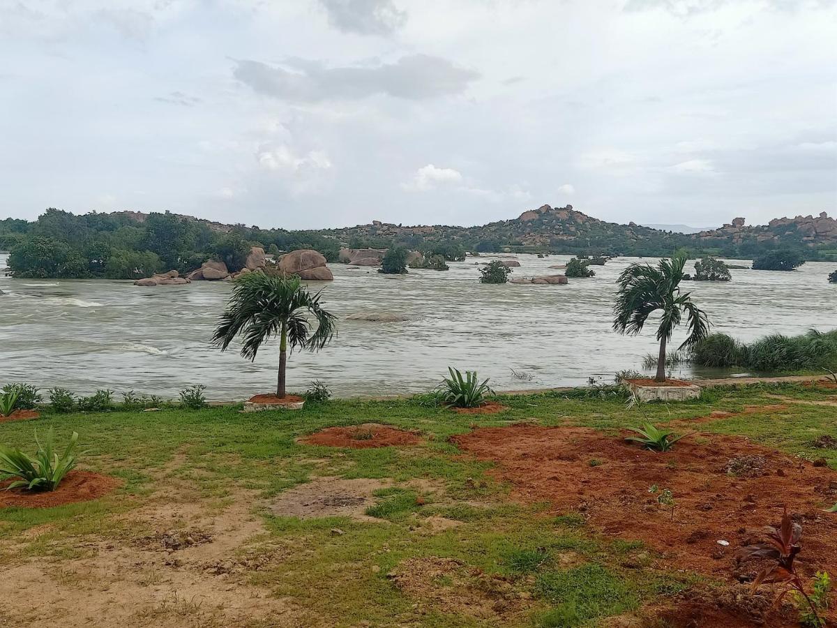 Leo Wodden Resort Hampi Exterior foto