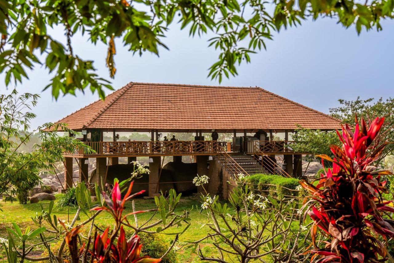 Leo Wodden Resort Hampi Exterior foto
